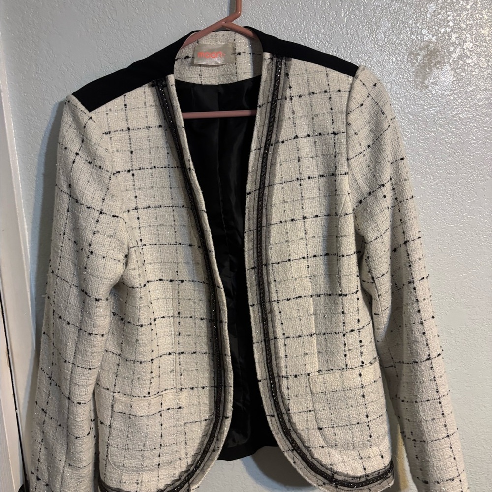 Moon Collection White and Black Tweed Blazer